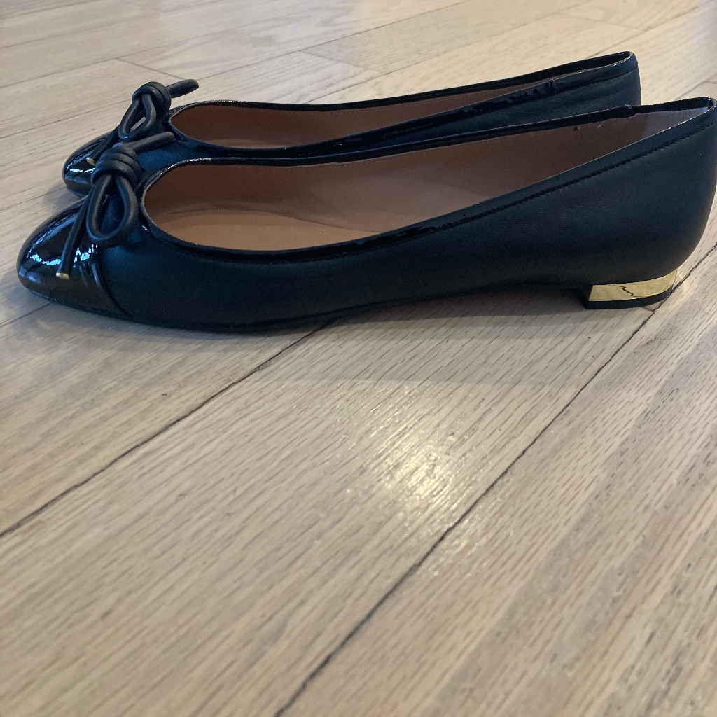 Aquazzura Bow Tie Ballet Flats Patent Black Size 36 New